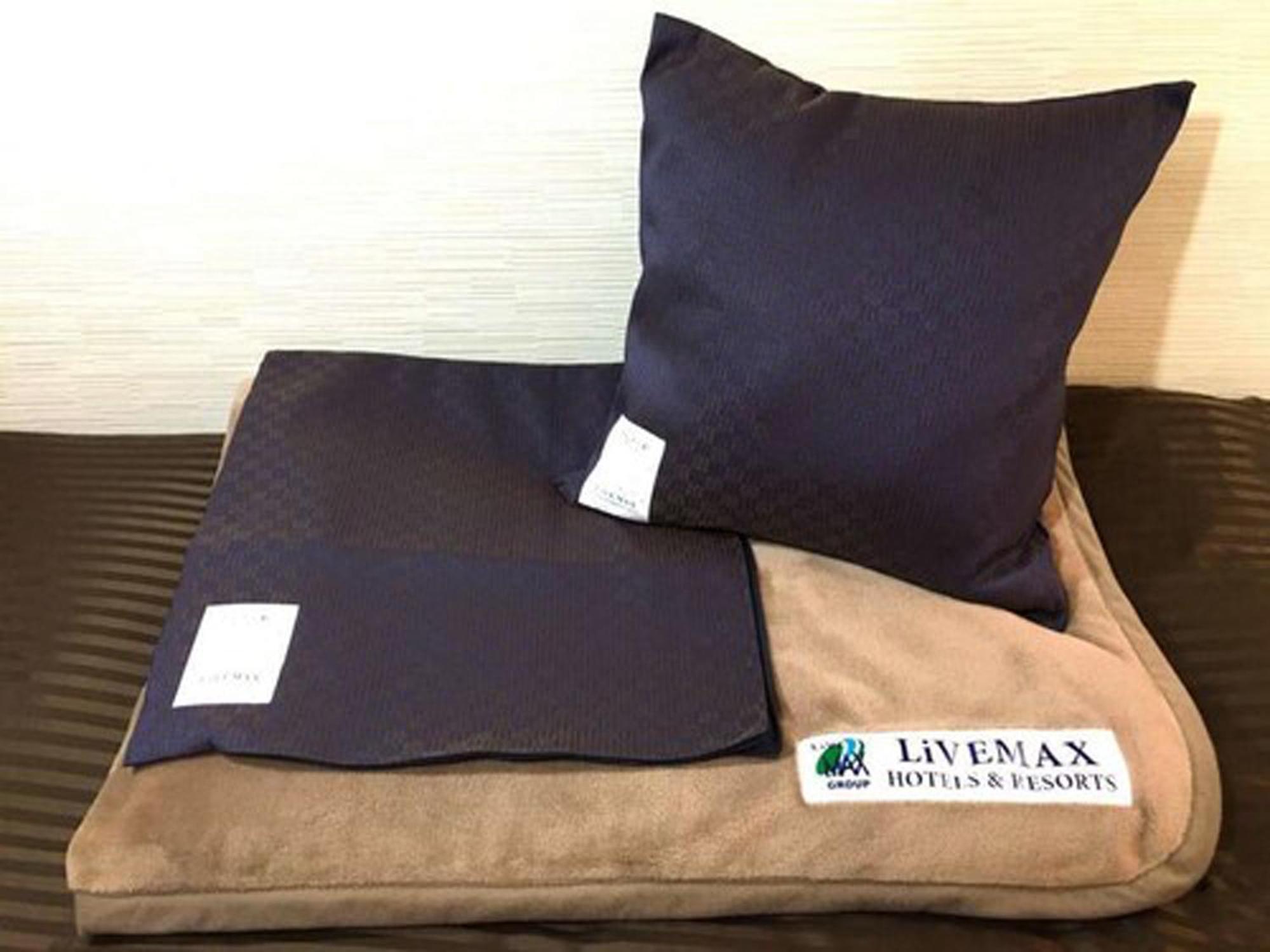 Livemax Ekimae